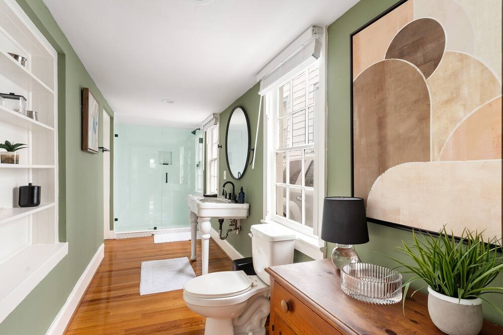Photo of Bedroom in Downtown Charleston