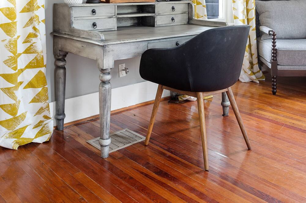 Photo of Livingroom in Downtown Charleston
