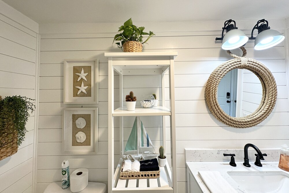 Photo of Bathroom in South Beach