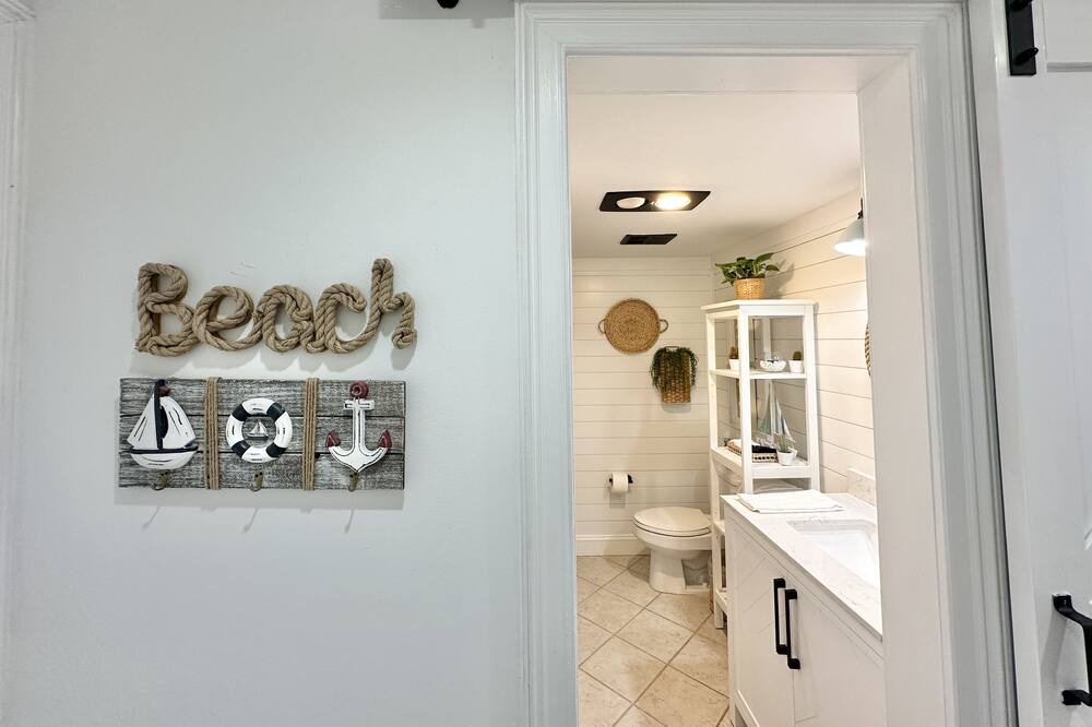 Photo of Bathroom in South Beach