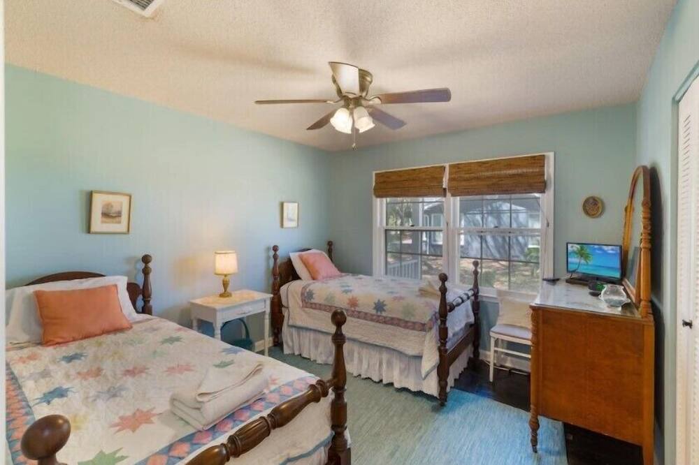 Photo of Bedroom in Isle of Palms