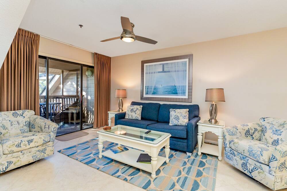 Photo of Outdoor in Arcadian Shores
