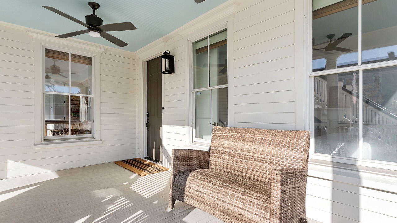 Photo of Patio Balcony in Downtown Charleston