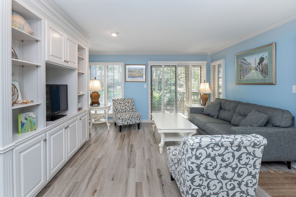 Photo of Livingroom in Kiawah Island