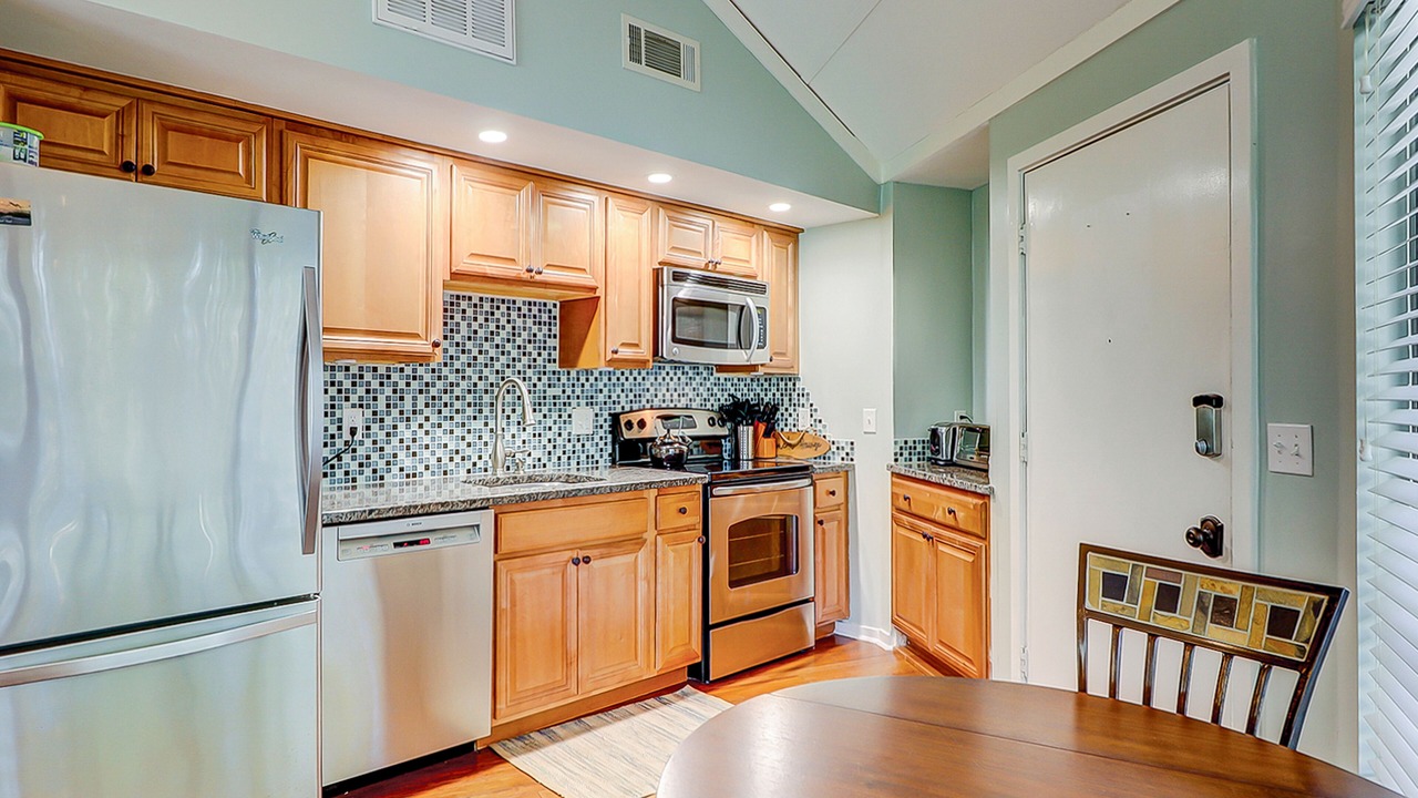 Photo of Kitchen in Night Heron
