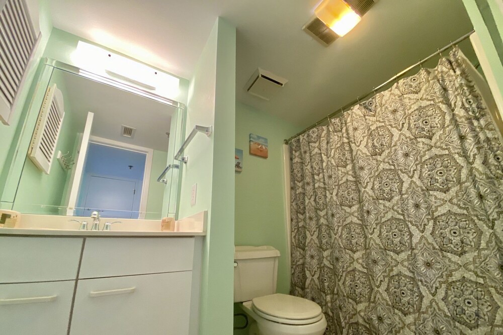 Photo of Bathroom in Arcadian Shores