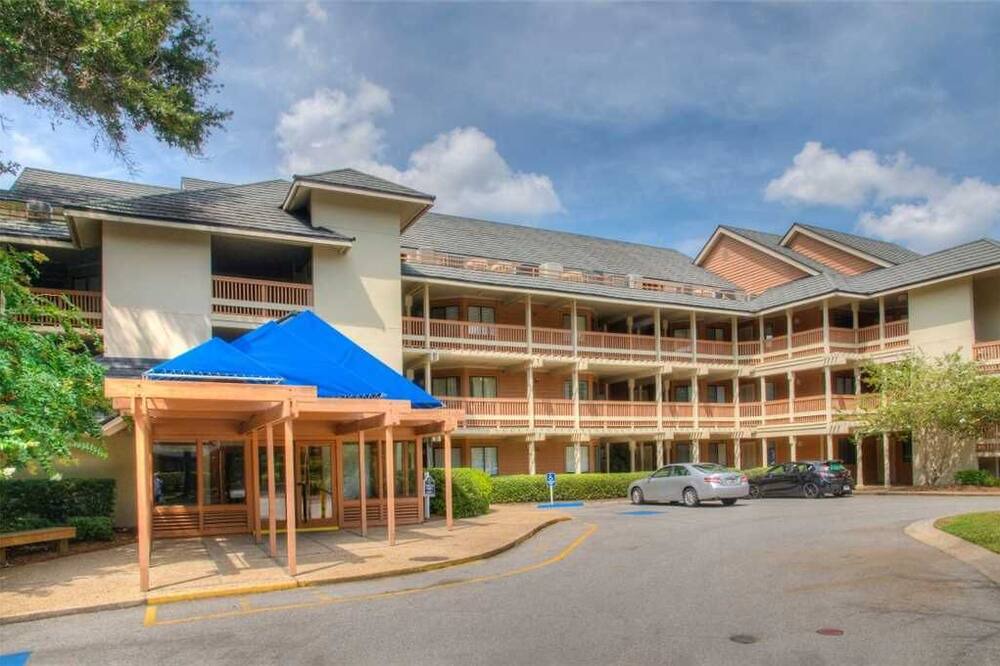 Photo of Outdoor in Arcadian Shores
