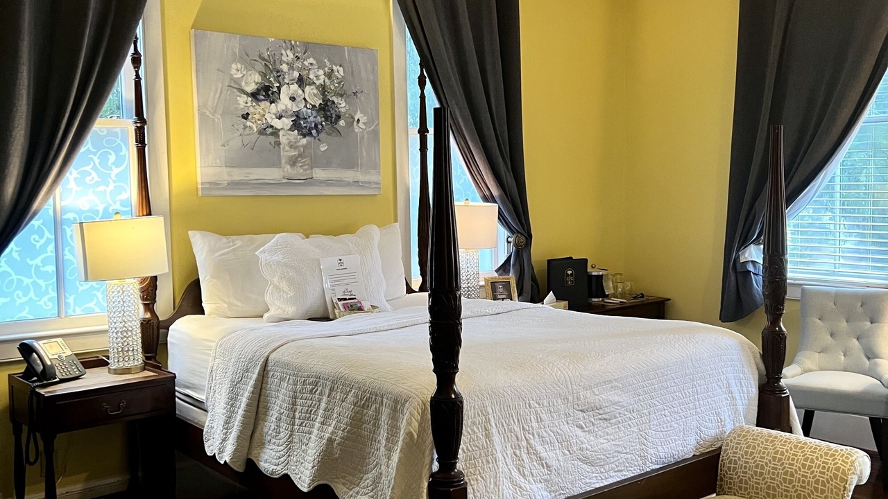 Photo of Bedroom in Charleston Historic District