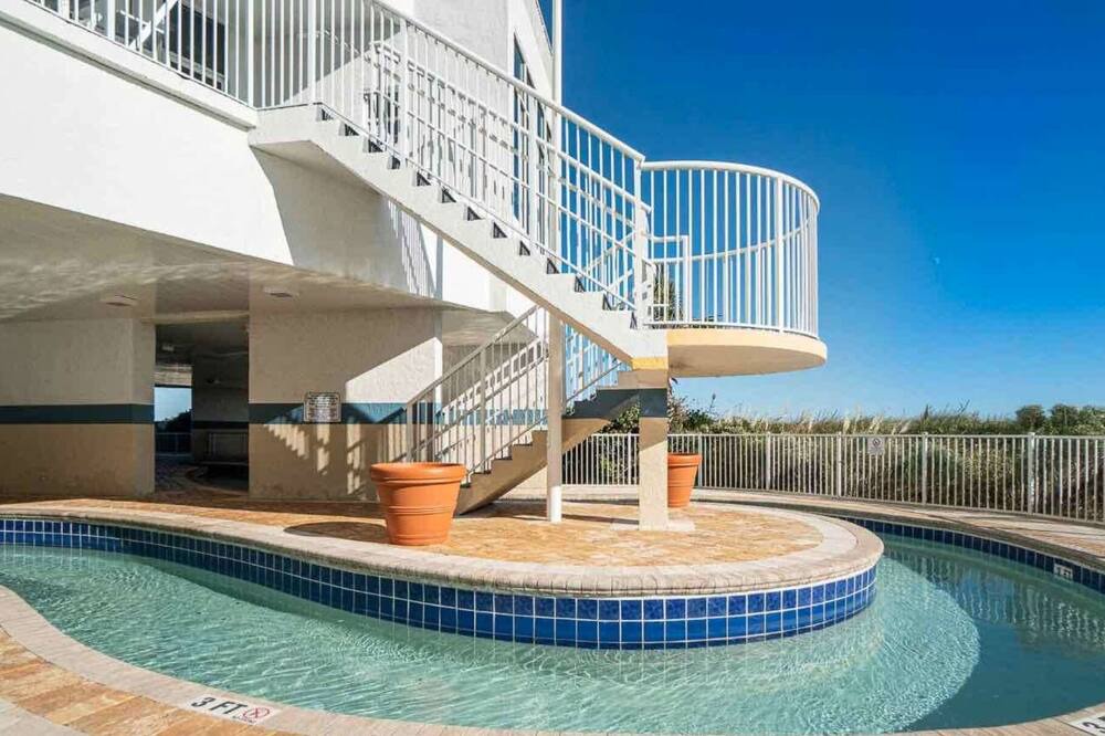 Photo of Outdoor in Arcadian Shores