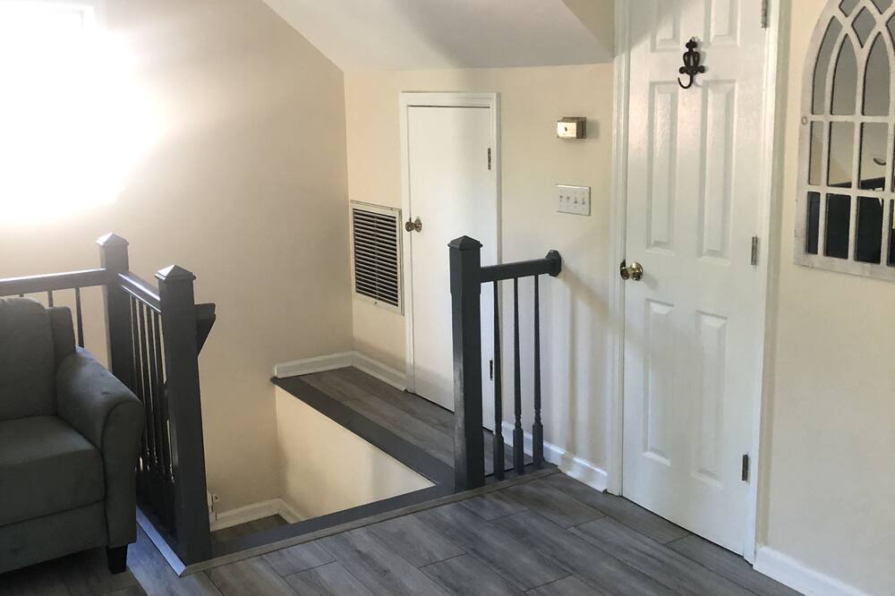 Photo of Bedroom in Summerville Historic District