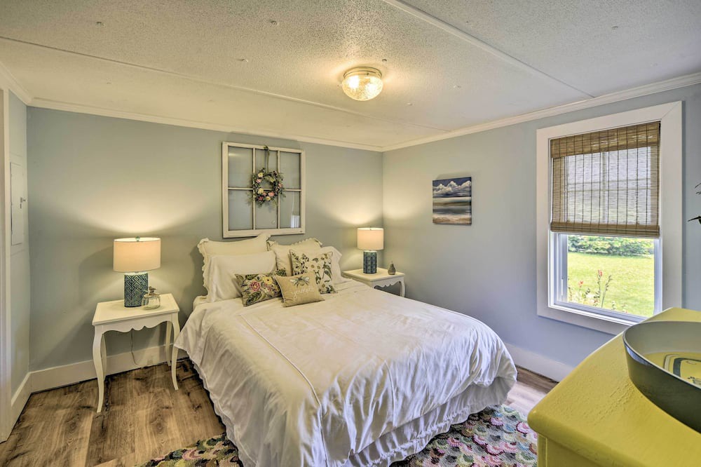 Photo of Bedroom in Charleston