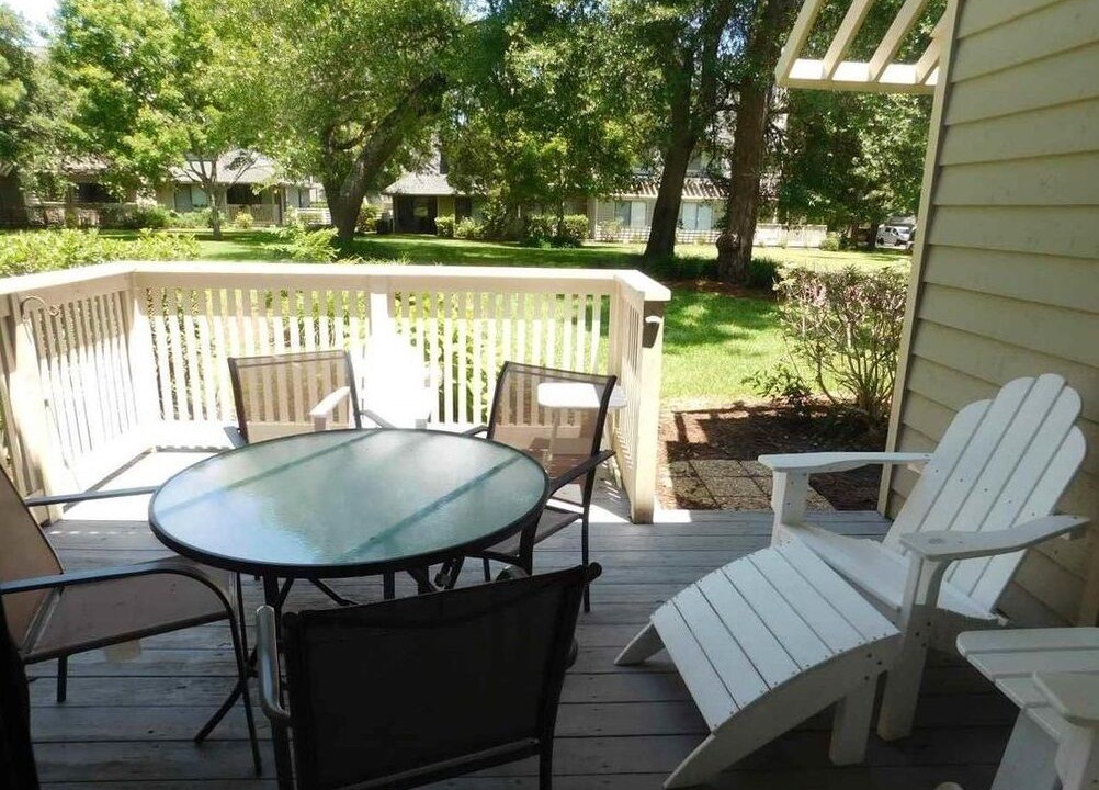 Photo of Outdoor in Arcadian Shores