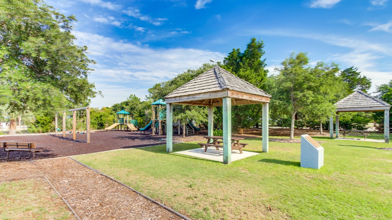 Photo of Outdoor in Debordieu Colony