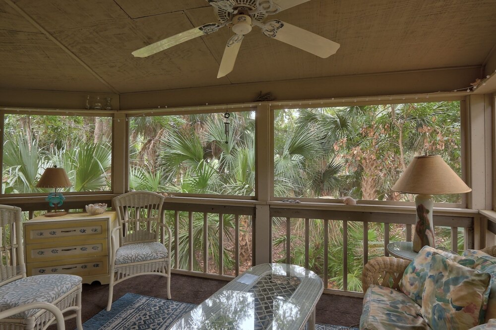 Photo of Patio Balcony in Night Heron