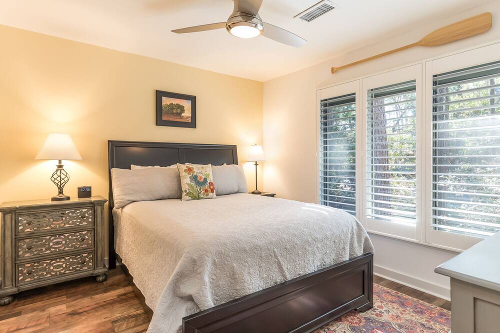 Photo of Bedroom in West Beach