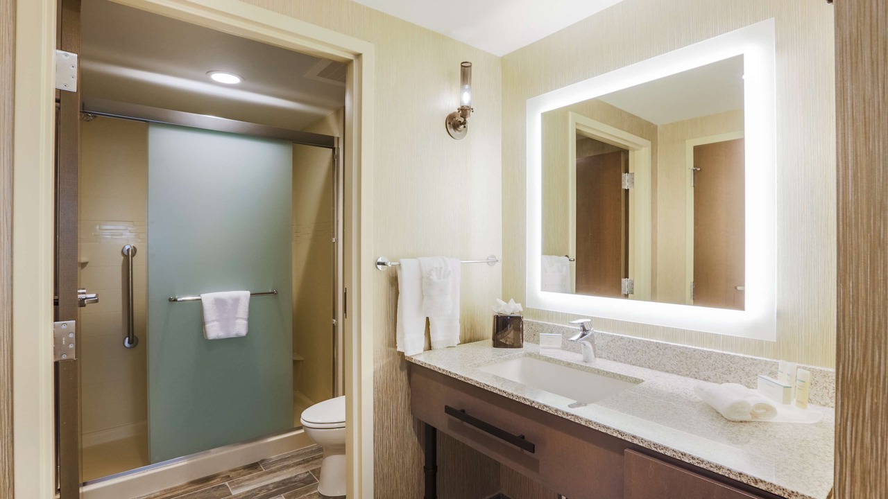 Photo of Bathroom in Cannonborough Elliotborough