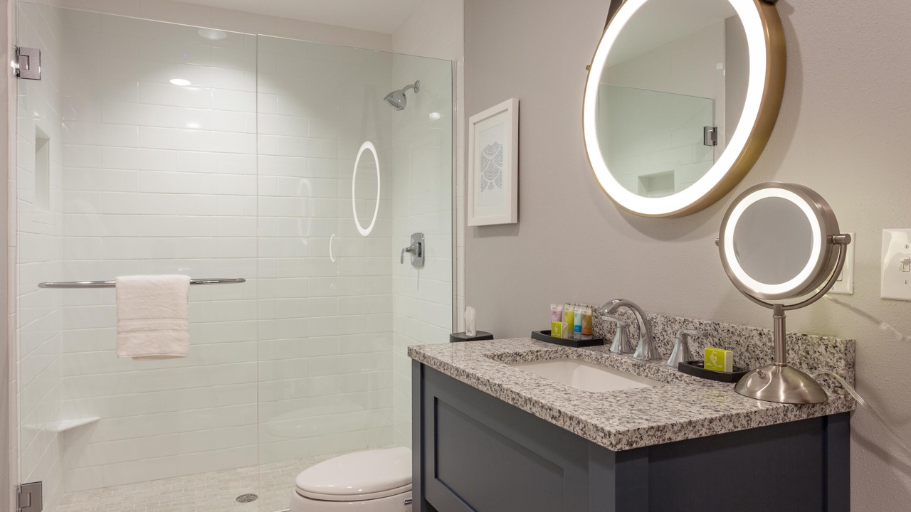 Photo of Bathroom in Cannonborough Elliotborough