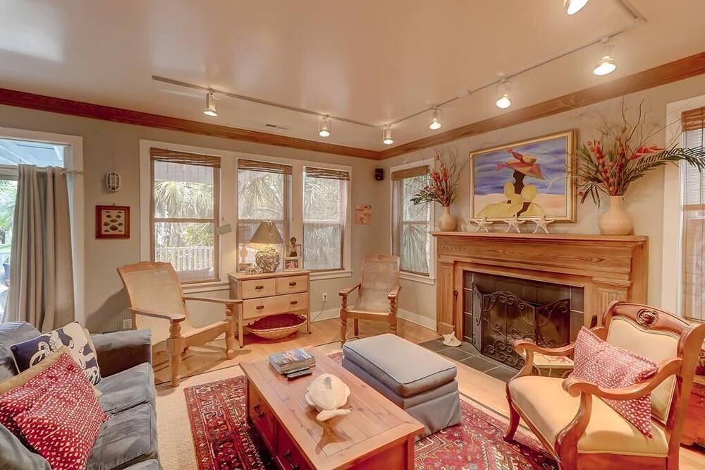 Photo of Livingroom in Sunset Point