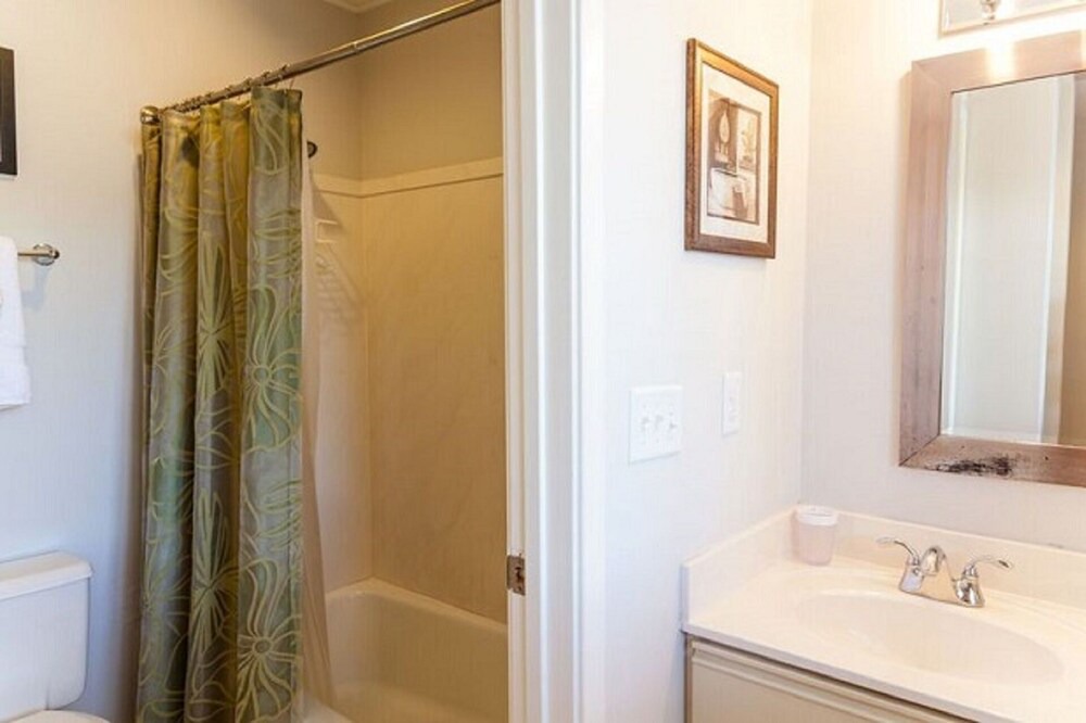 Photo of Bathroom in Isle of Palms