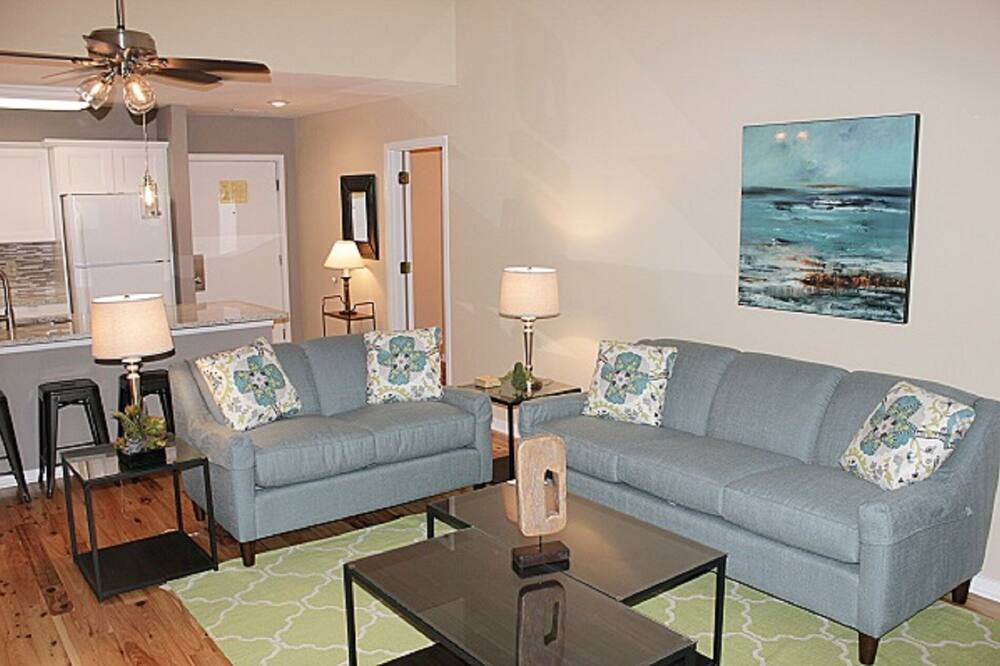 Photo of Livingroom in Isle of Palms
