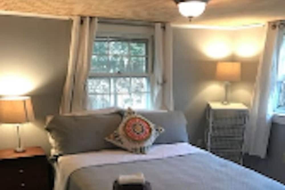 Photo of Bedroom in Shandon
