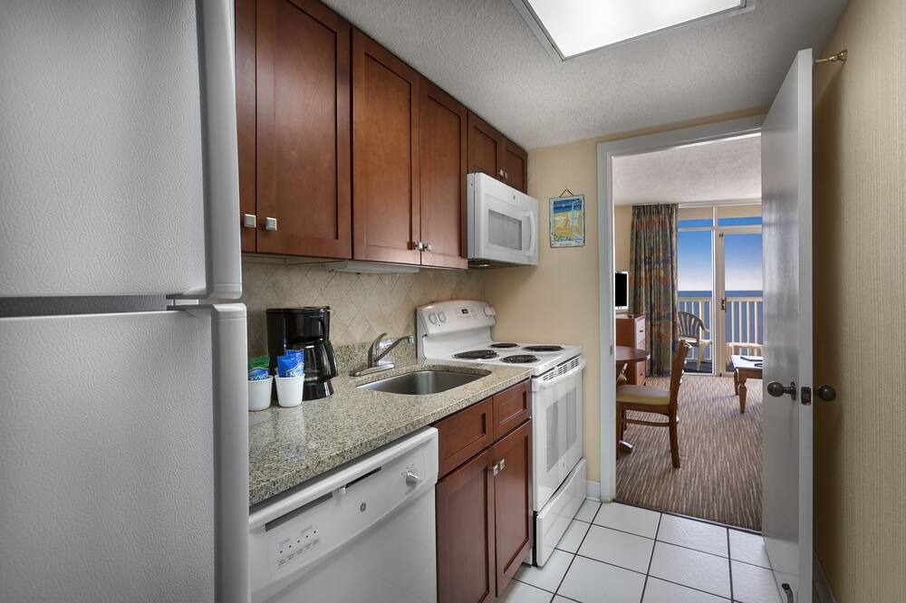 Photo of Kitchen in Arcadian Shores