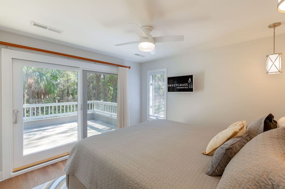 Photo of Bedroom in Vanderhorst Plantation