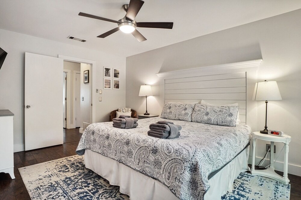 Photo of Bedroom in Lawton Woods