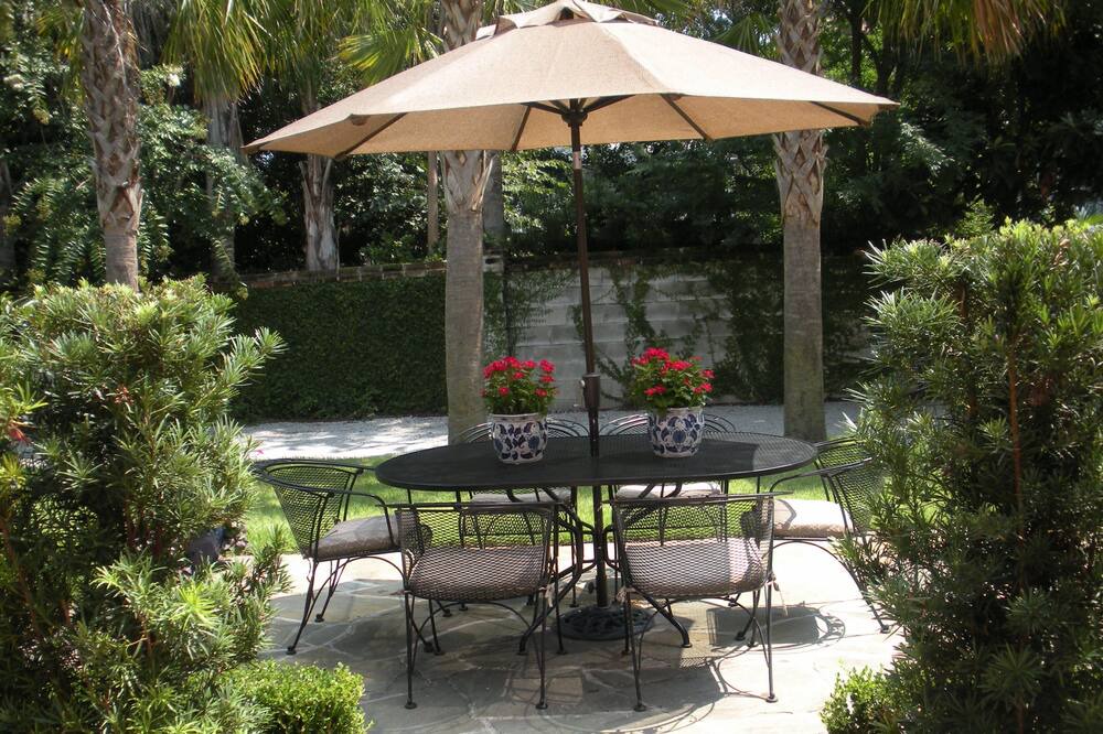 Photo of Patio Balcony in Downtown Charleston