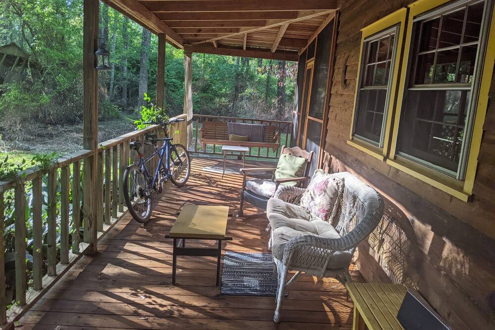 Photo of Patio Balcony in McClellanville