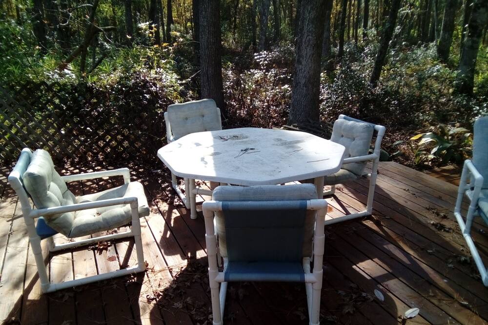 Photo of Patio Balcony in McClellanville