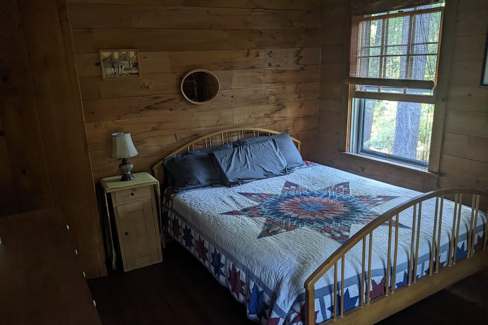 Photo of Bedroom in McClellanville