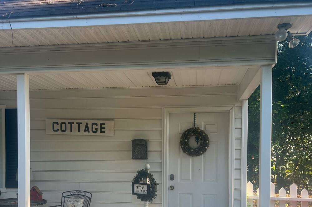 Photo of Outdoor in Summerville Historic District