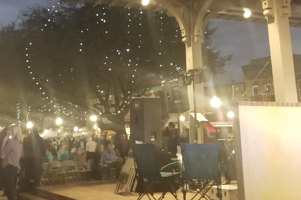 Photo of Outdoor in Summerville Historic District