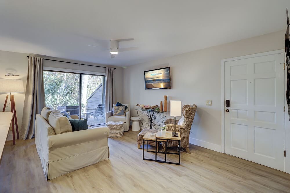 Photo of Livingroom in Sea Pines