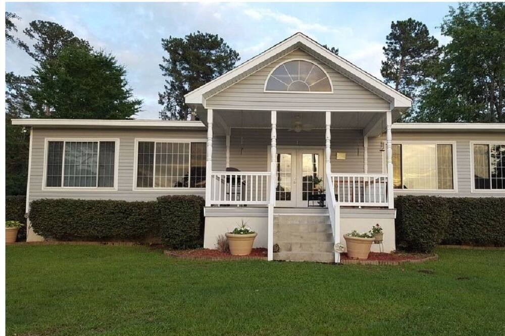 Photo of Outdoor in Summerton