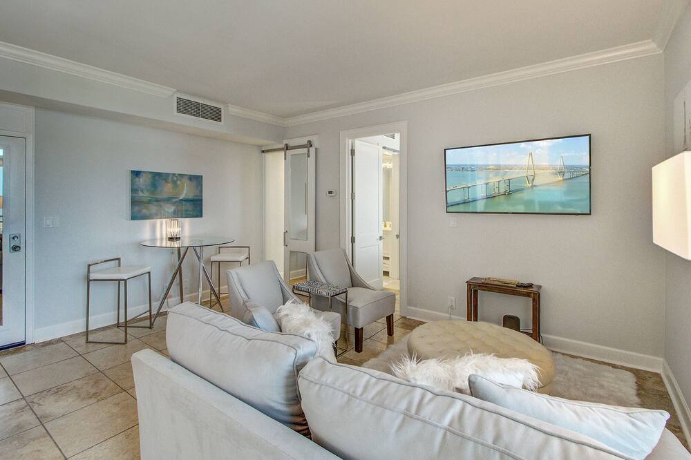Photo of Bedroom in South of Broad