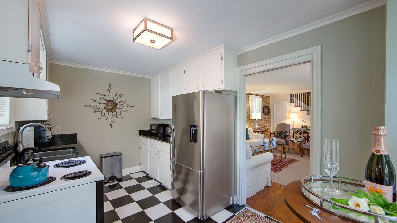 Photo of Livingroom in French Quarter