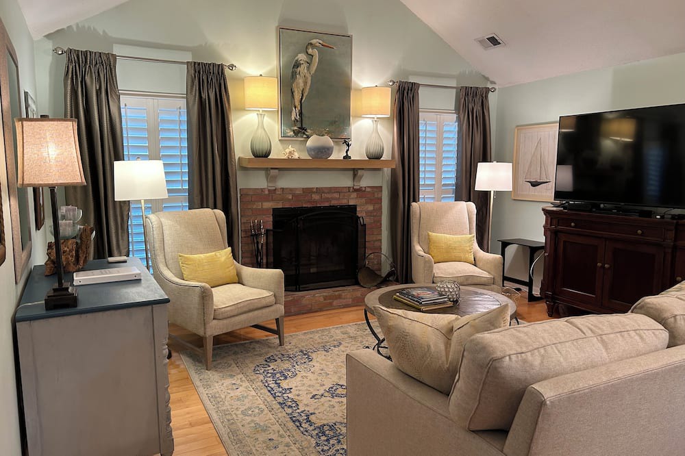 Photo of Livingroom in Old Village