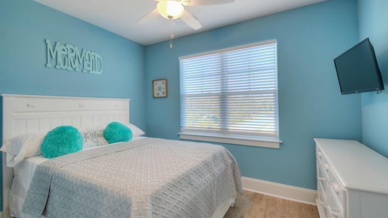 Photo of Bedroom in Atlantic Beach