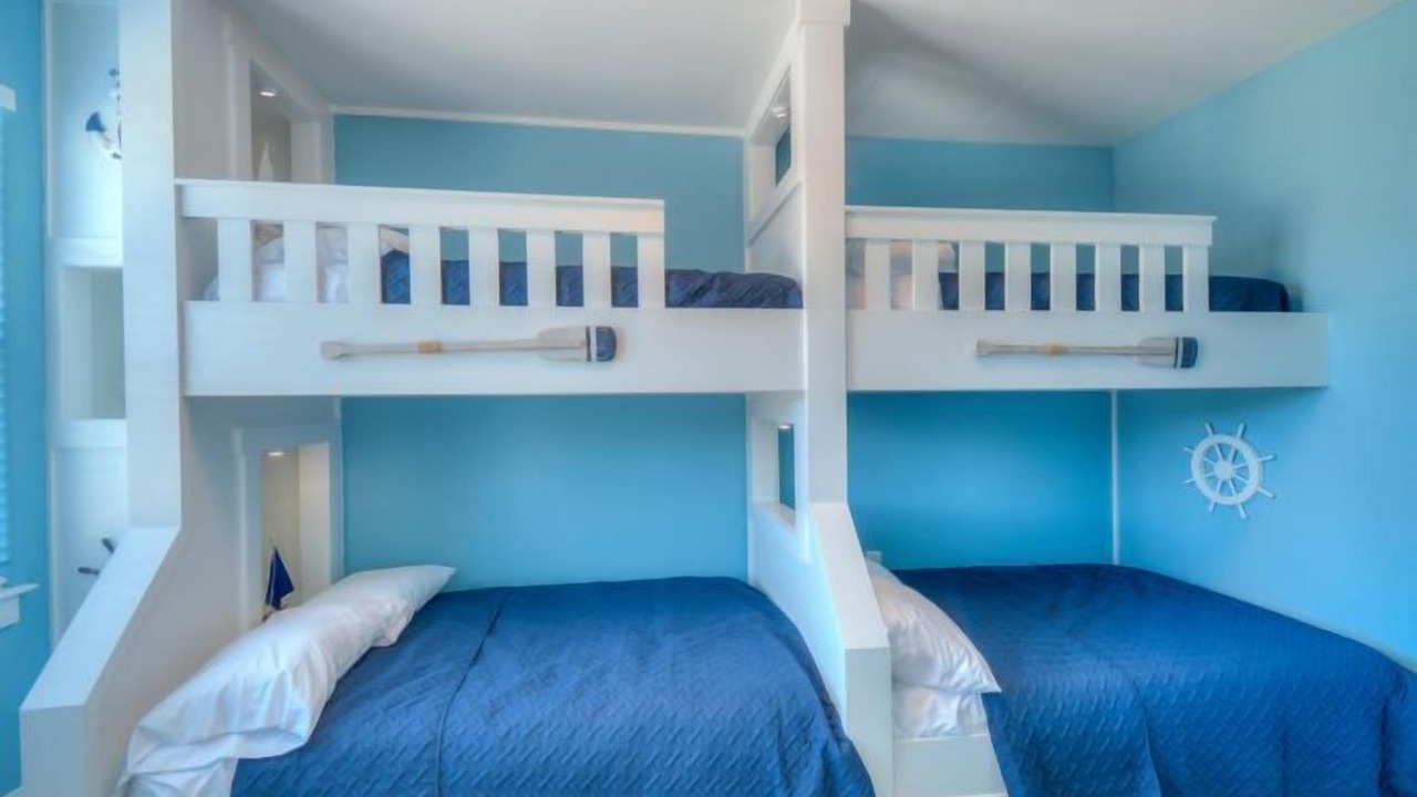 Photo of Bedroom in Atlantic Beach
