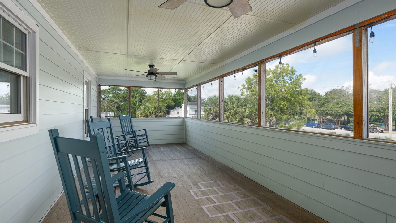Photo of Patio Balcony in Sullivan's Island