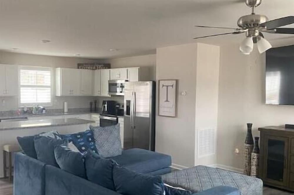 Photo of Livingroom in Troutman