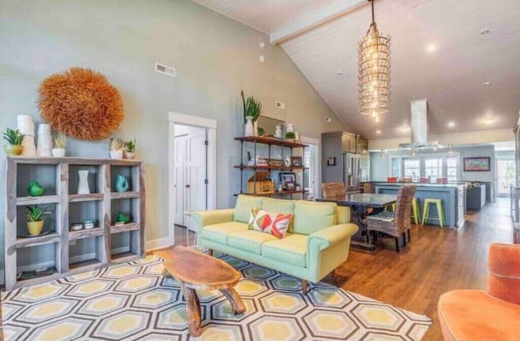 Photo of Livingroom in Sullivan's Island