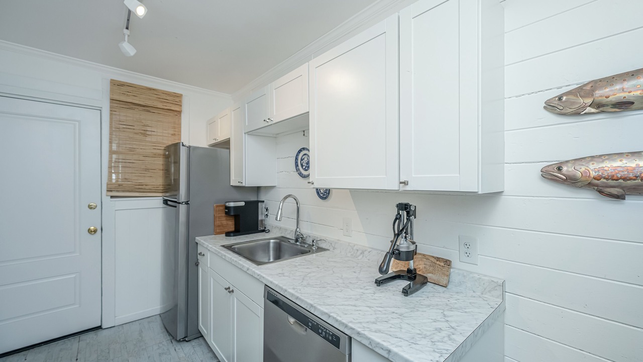 Photo of Kitchen in Sullivan's Island