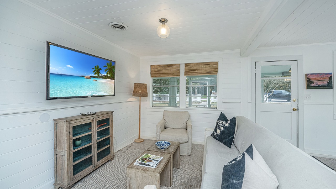 Photo of Livingroom in Sullivan's Island