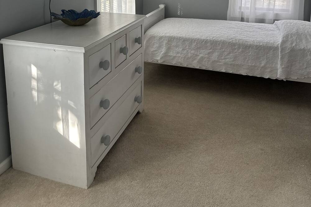 Photo of Bedroom in Summerville