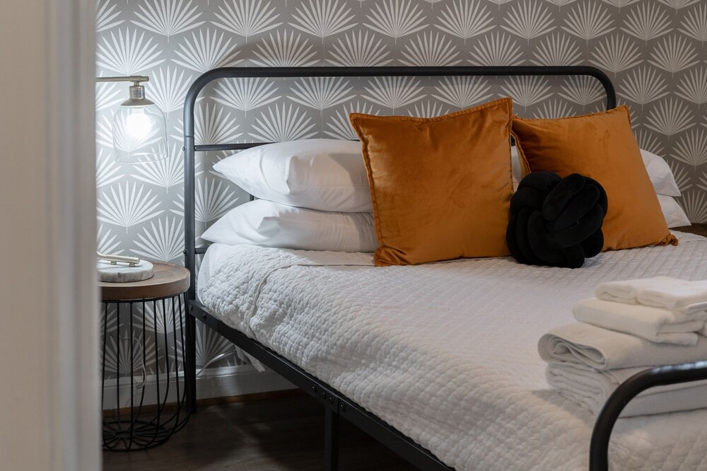 Photo of Bedroom in Rosewood