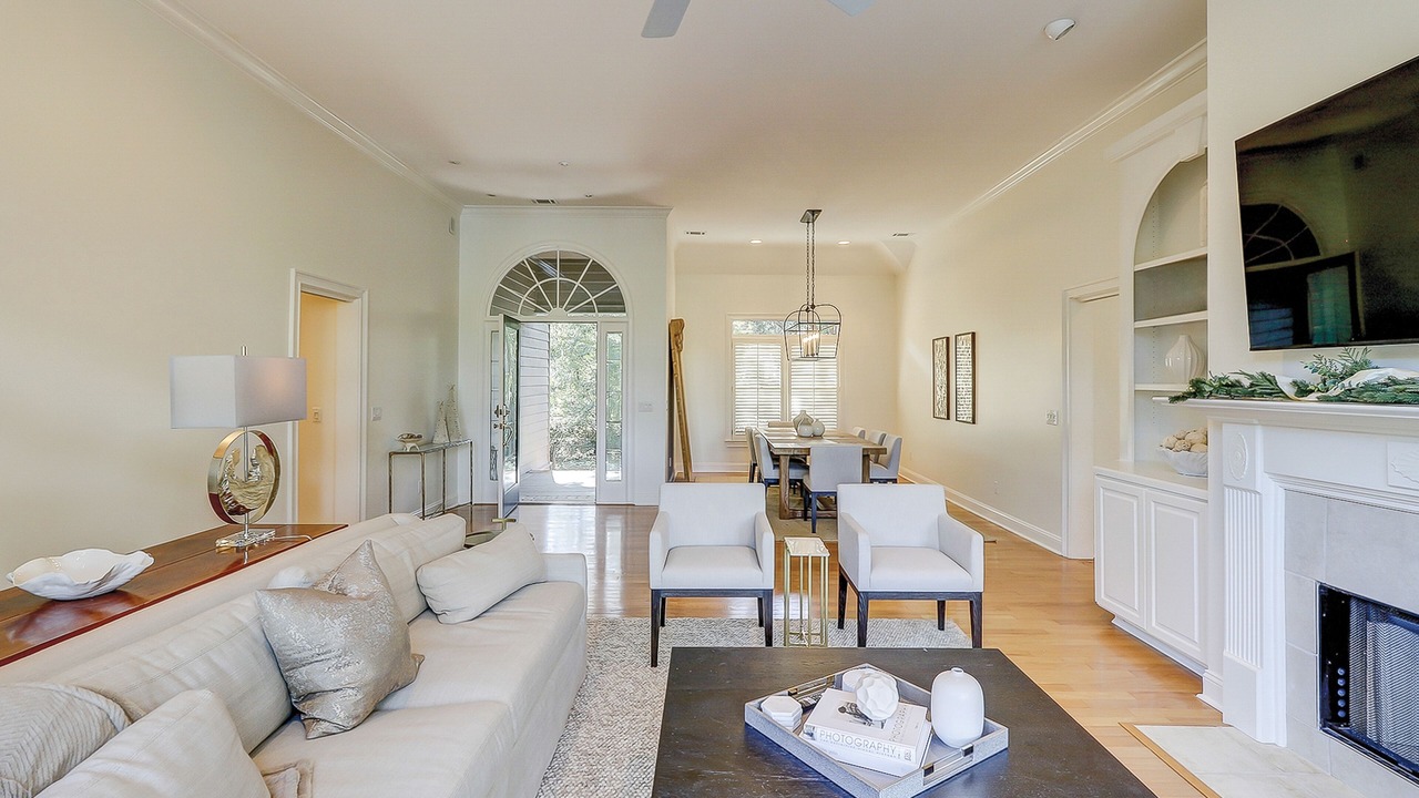 Photo of Livingroom in Heritage Woods