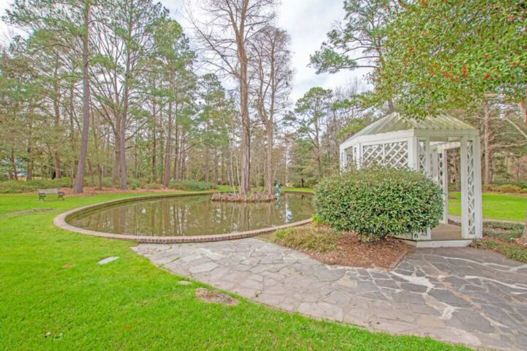 Photo of Outdoor in Summerville Historic District